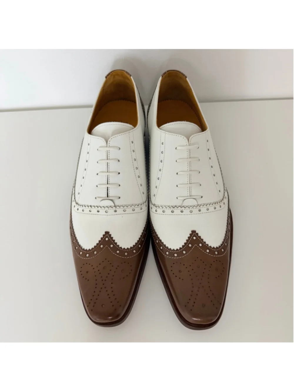 UNDANDY white brown